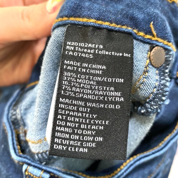 Midrise Numero Skinny Jeans - Picture 3 of 4